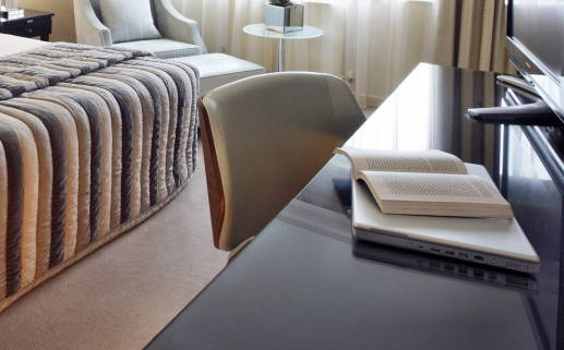 农历二〇二七年冬月初一黄历不推荐换新居吗,搬家好日子有哪些