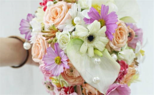 1990年9月出生的人命运揭秘和性格分析