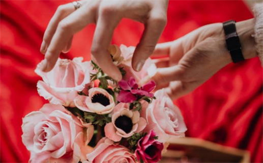 翊字取名男孩有寓意(翊字取名男孩有寓意五行属什么)