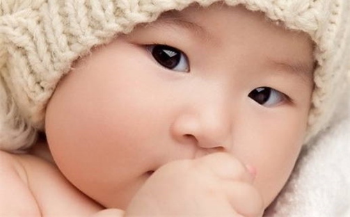 张姓2026年04月06日出生的女孩子五行缺什么？如何科学取名