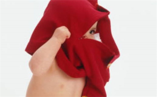 如何给黄姓男生起个清新自然的名字？5个优质名字详解