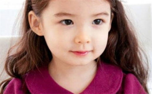 周姓2026年04月11日出生女宝宝的五行取名详解