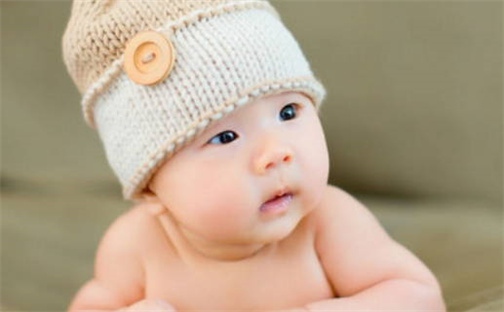 如何给2026年04月03日出生的胡姓男宝宝起个好名字？专业分析与建议