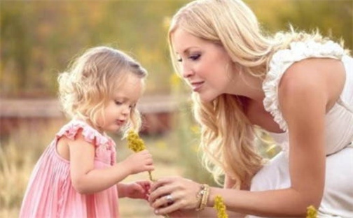 李姓2026年06月17日出生的男孩子取什么名字好？八字五行取名分析