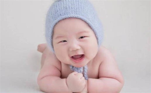 吴姓2026年04月26日出生的女宝宝取名，这样起名更有寓意